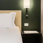 Crowne Plaza By Ihg Otel 4*