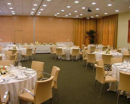 Crowne Plaza By Ihg Hotel