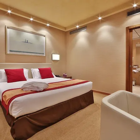 Crowne Plaza By Ihg 4*