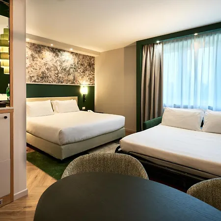 Crowne Plaza By Ihg Hotel 4*