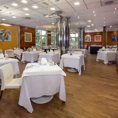 Hotel Crowne Plaza By Ihg