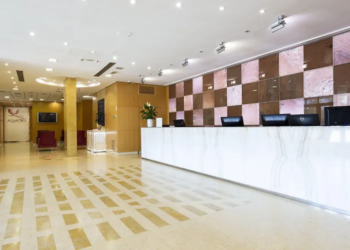 Crowne Plaza By Ihg فندق 4*