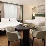 Crowne Plaza By Ihg 4*
