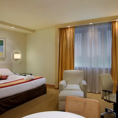 Crowne Plaza By Ihg Hotel