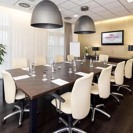 Отель Crowne Plaza By Ihg Падуя