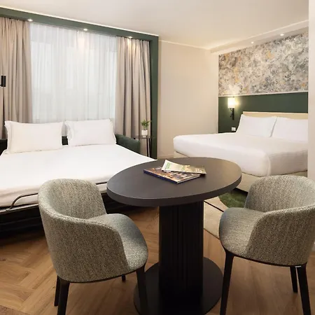 クラウン プラザ 4*