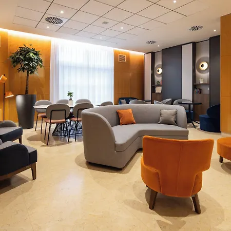 Hotel Crowne Plaza By Ihg 4*