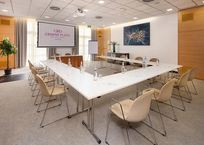 Crowne Plaza By Ihg 4* Padua