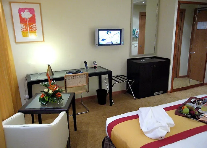 Crowne Plaza By Ihg