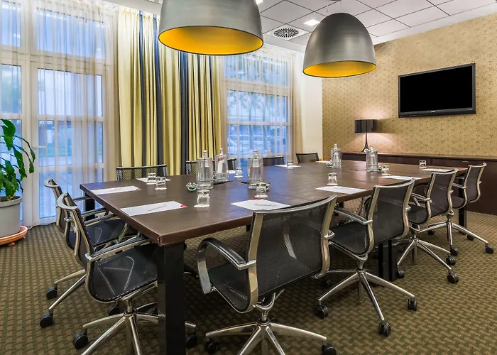 Crowne Plaza By Ihg Hotel